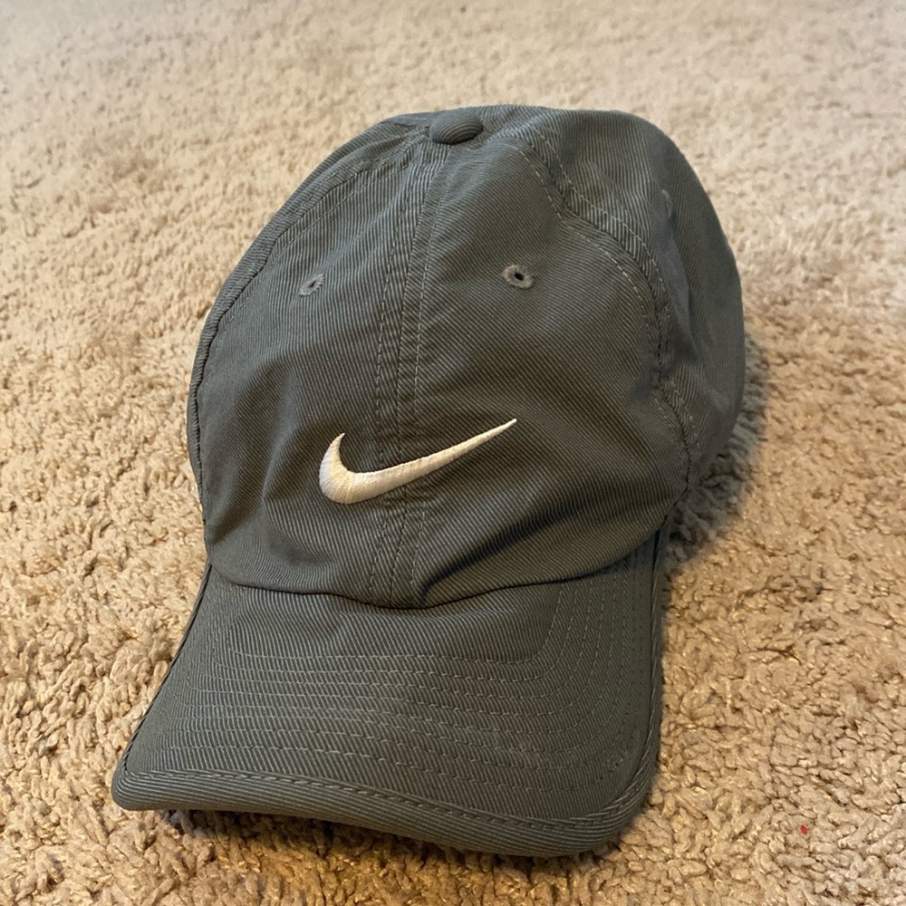 Nike Grey Running Hat